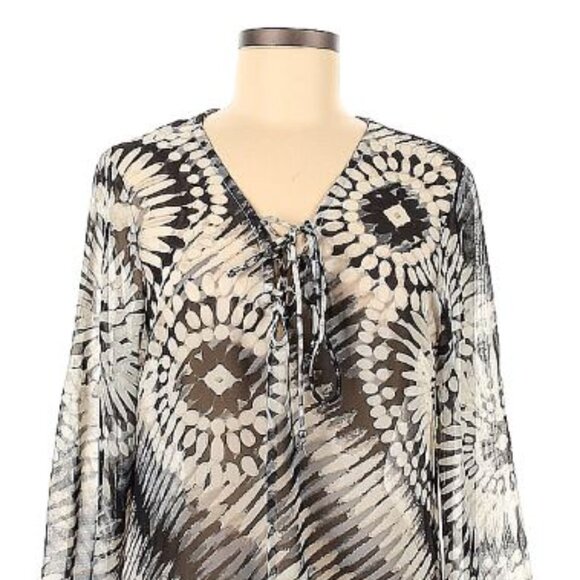 a.n.a. A New Approach, Boho style 3/4 sleeve pullover tunic top with front tie - Picture 5 of 8